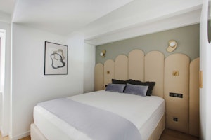 Paris Hideout image 9