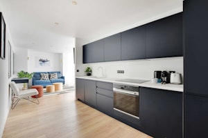 Paris Hideout image 5