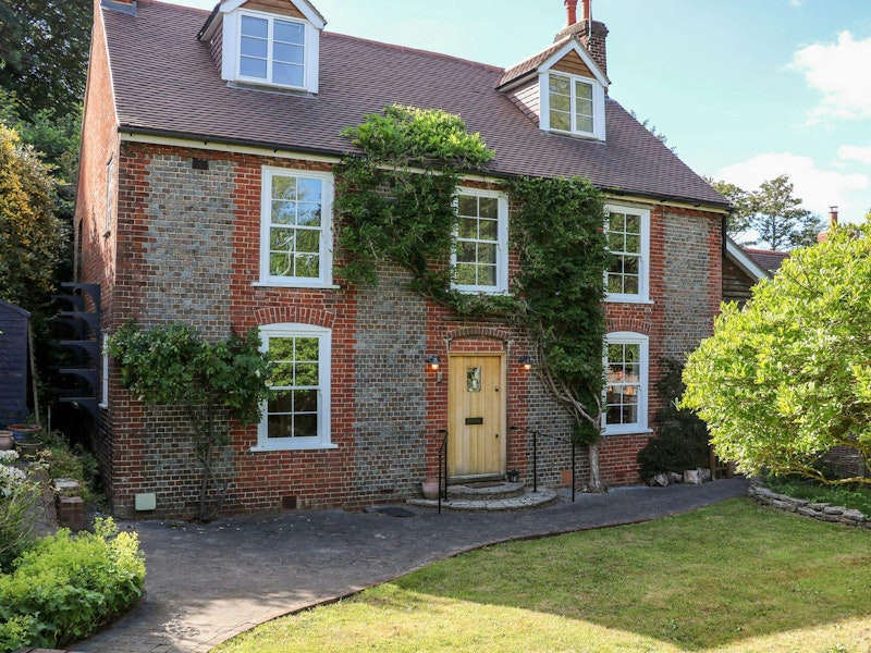 Hamble Haven main image