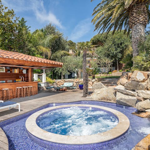 Sink into the Jacuzzi with a glass of tequila and cool off from the sun