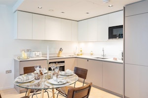 Parkside Morning in Bayswater image 10