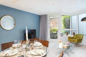 Parkside Morning in Bayswater image 3
