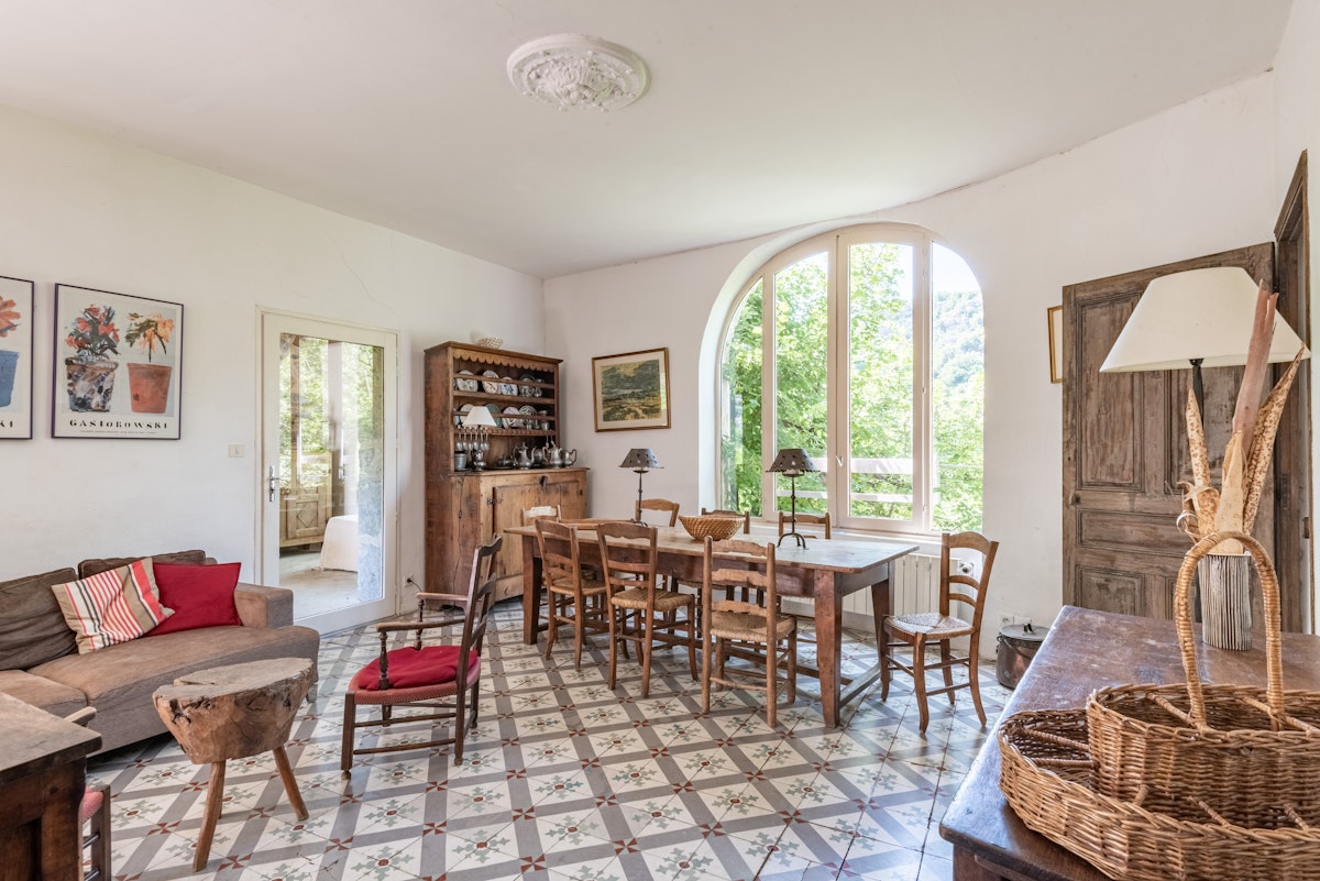 Maison Joy, Auvergne-Rhône-Alpes