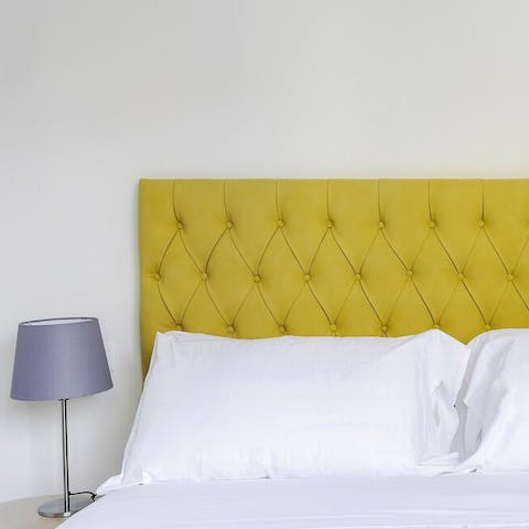 Sleep well in the comfortable yellow bed
