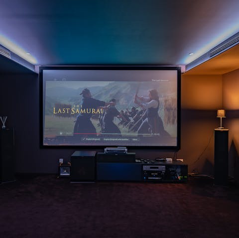 Watch the latest must-see movie in the eight-seater cinema room