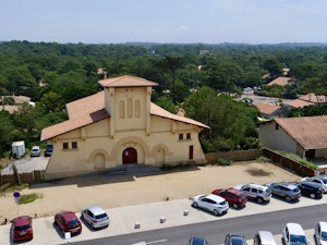 Huxley's Hideaway image 12