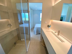Huxley's Hideaway image 11