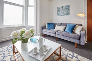 Seaside Charm image 3