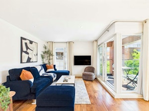 Merlot & Indigo image 1