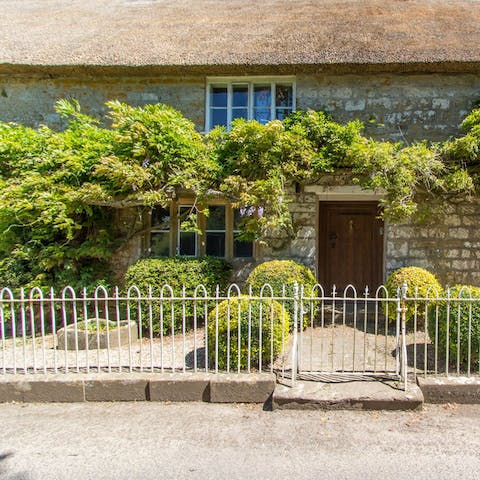 Stay in a gorgeous thatched cottage in the English countryside