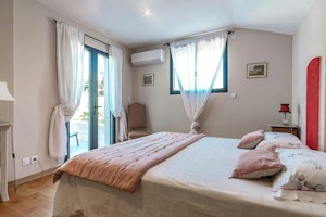 The Sunshine House image 12
