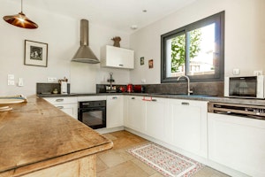 The Sunshine House image 3