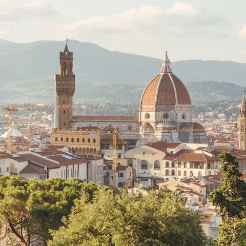 Walk to Florence's iconic sights like the majestic Duomo