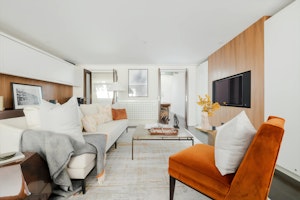 Hyde Park House image 1