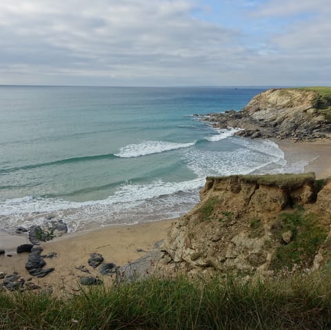 Explore the stunning Cornish coast, right on your doorstep