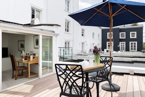 Kensington Roof Garden image 3
