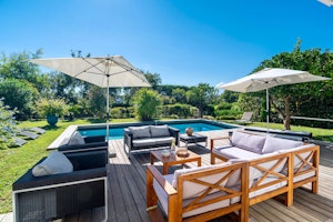 Shoreline Canopy Abode image 9