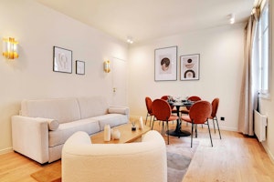 Parisian Peach image 6