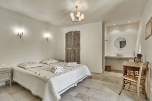Luberon Paradise image 12