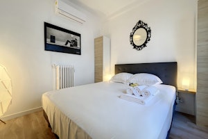 Antibes Chic image 11