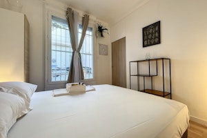 Antibes Chic image 7