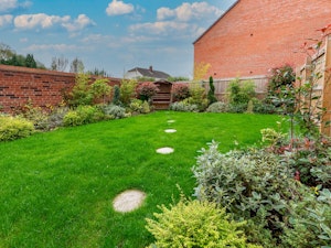 Ludlow Love image 2