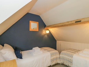 Cotswold Corner image 11