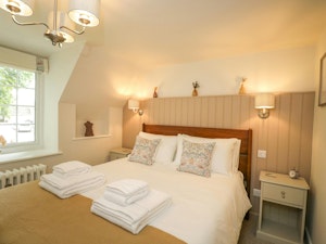 Cotswold Corner image 9