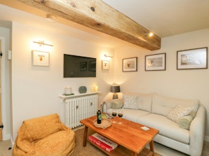 Cotswold Corner image 3