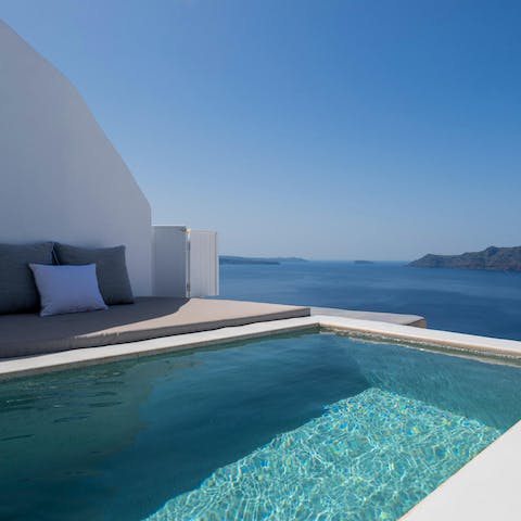 Cool off with a dip overlooking the sparkling Aegean Sea