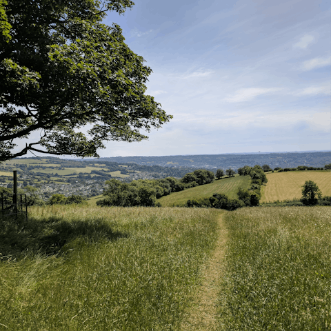 Stay on a Cotswolds Nature Reserve overlooking Minety Lake
