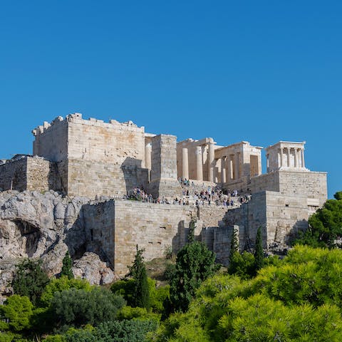 Walk to the base of the world-famous Acropolis in just twelve minutes