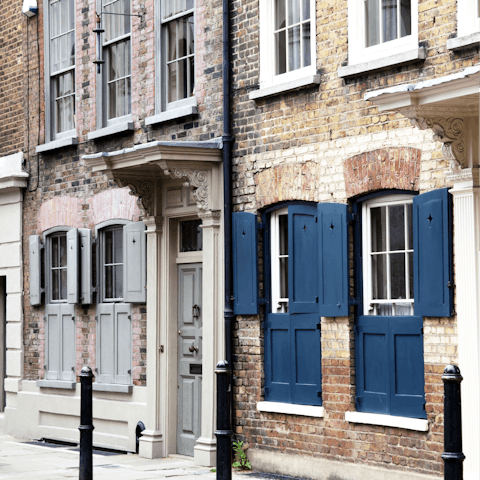 Explore the delights of London's historic streets on your doorstep