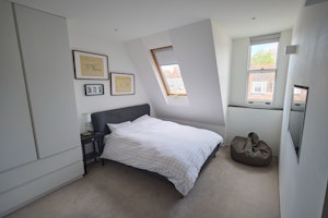 Penthouse in the Capital image 3