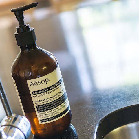 Keep yourself pampered with the most luxurious of toiletries and essentials