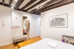 Historic Elegance image 7