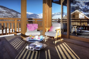 Sun & Snow image 2
