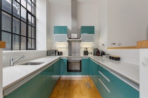 London Joy image 7