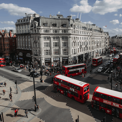 Pick up some fashionable outfits down Oxford Street