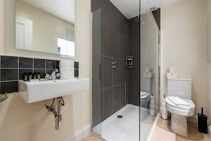 The Belgravia Bolthole image 9