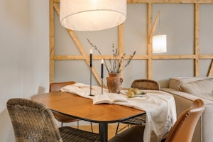 Charming Elegance image 8