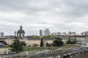 Left Bank Views image 8