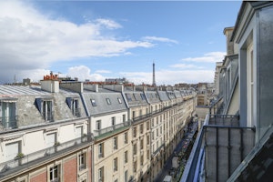 Rooftops on Pompe image 3