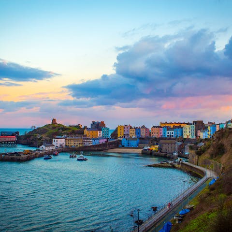 Make the six-minute drive to Tenby and the charming harbour