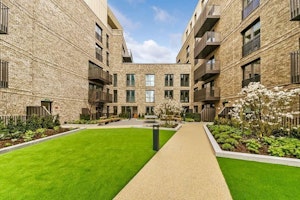 Spitalfields & Starlight image 2