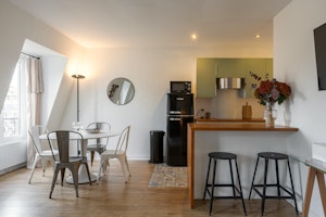 Simple Sophistication image 9