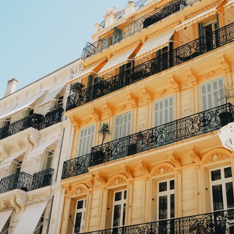 Explore the winding streets, vibrant markets and outstanding architecture of Cannes' old quarter