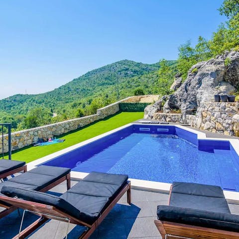 Sunbathe with picture-perfect views