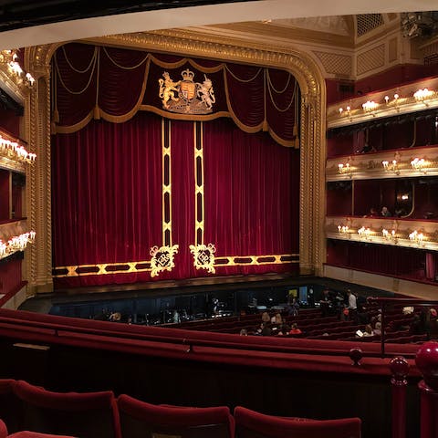 Book tickets for the nearby Royal Opera House and watch a ballet
