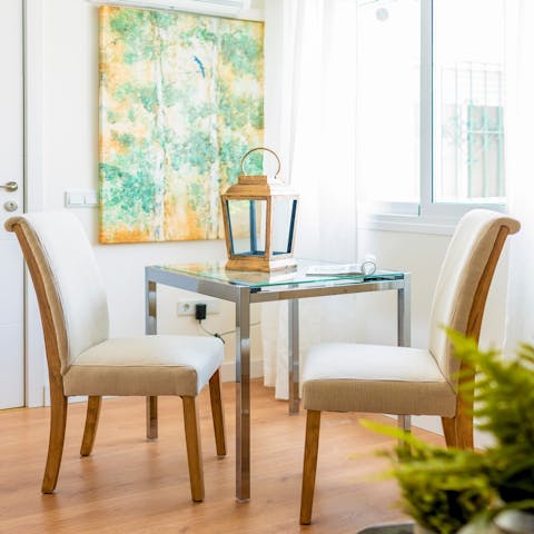 Look forward to a home-cooked breakfast in the bright living space